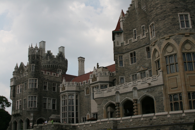 Casa Loma (Spanish for Hill House)