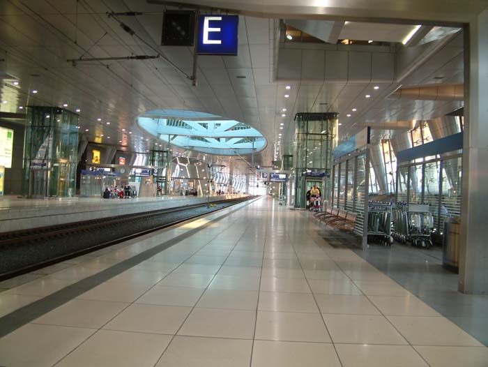 Fernbahnhof des Flughafen Frankfurt