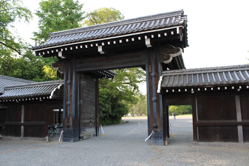 Entrance to Heian-kyō, the park around the Kyoto Imperial Palace