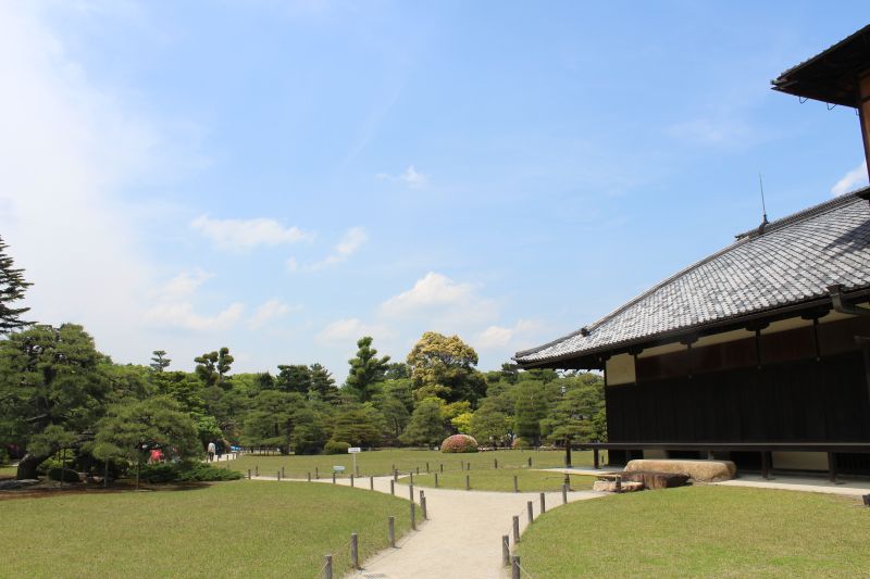 Park inside& Nijō Castle