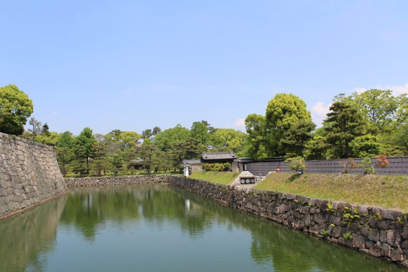 Inner moat and wall of Nijō Castle