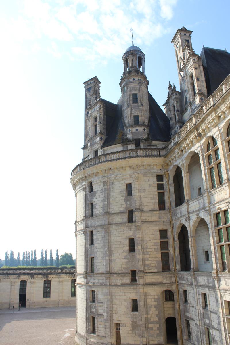 View from the worth-western wing to the donjon