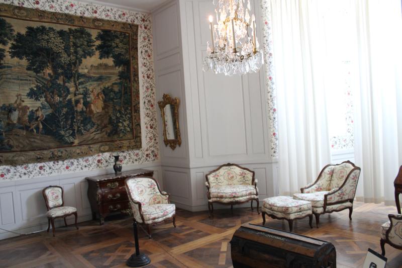 Reception rooms on the second floor of the Corps de Logis