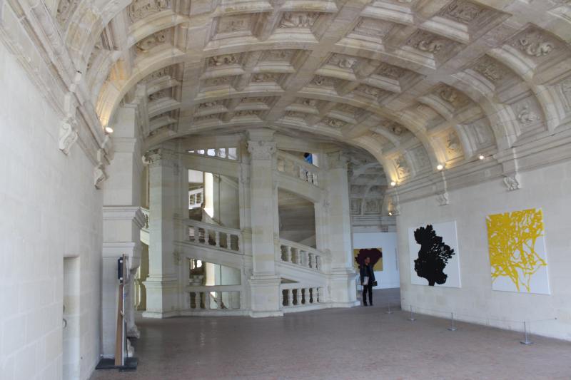 Double helix open staircase in the center of the château