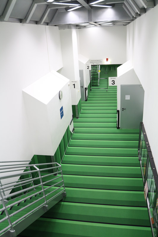 Green corridors of the University Hospital RWTH Aachen at night