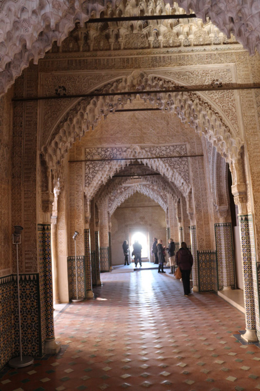 Stalactite vaulting around the Court of the Lions (Patio de los Leones). The wooden roof structure was built without any nails.