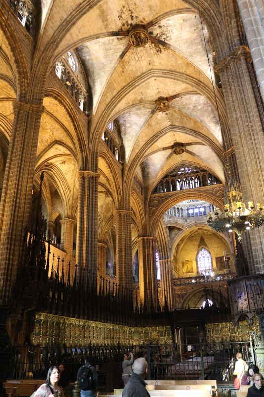 Innenansicht der gotischen Kathedrale von Barcelona