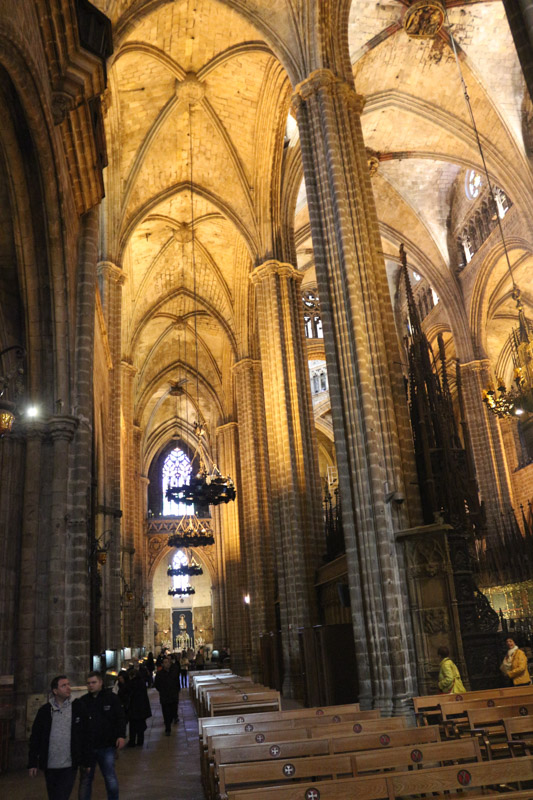 Innenansicht der gotischen Kathedrale von Barcelona