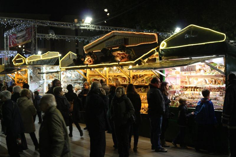 Christmas market in front of Barcelona Cathedral