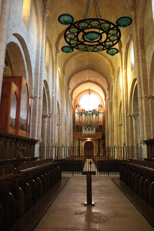 Three-nave basilica from the 12th century