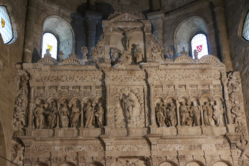 Der Altar wurde im 16. Jahrhundert durch den Bildhauer Damià Forment geschaffen