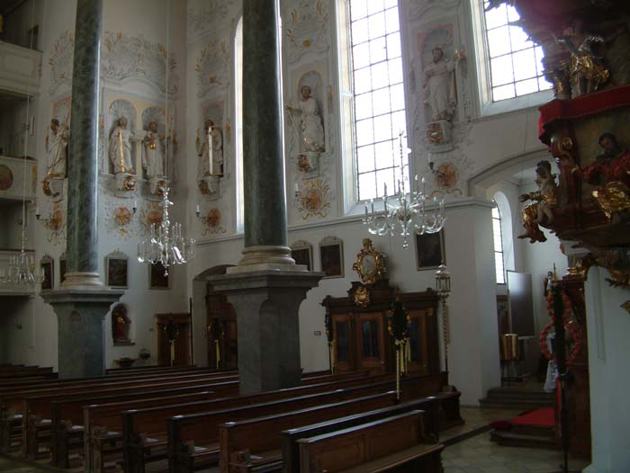 Innenraum der Kirche des& Fuggerschlosses Babenhausen