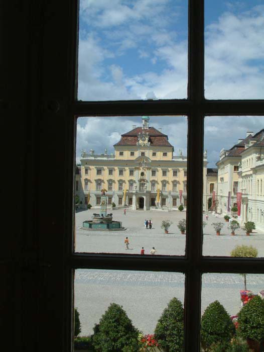 Blick aus dem südlichen Teil des Schlosses auf das nördliche alte Corps de logis