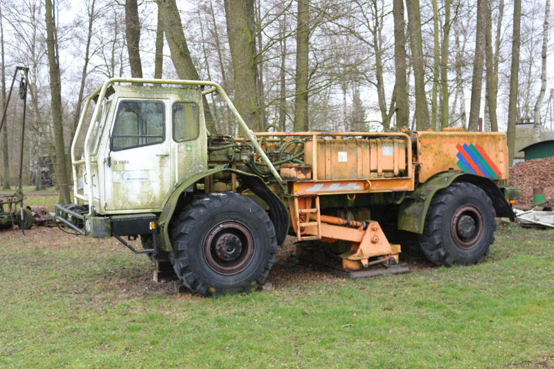 Old seismic truck