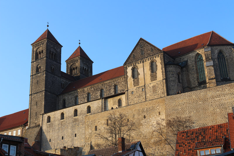 The castle and the St. Servatii cathedral still tower above the city the way they dominated the town in early Middle Ages.