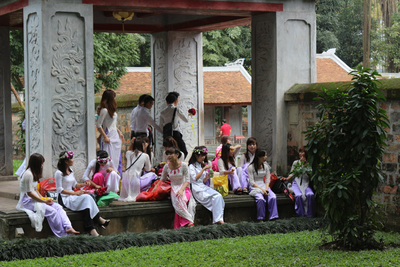 Class of students posing for a photo in the Temple of Literature