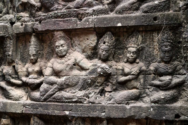 Relief on the side walls of the Terrace of the Elephants