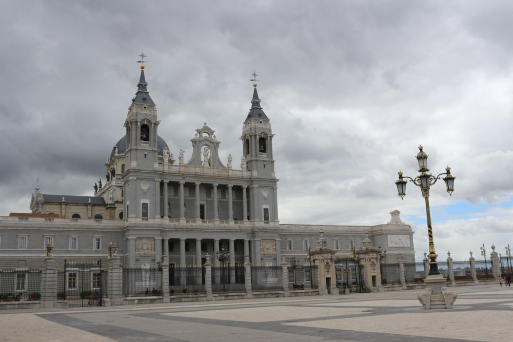 Front side& of the Almudena Cathedral facing the royal palace