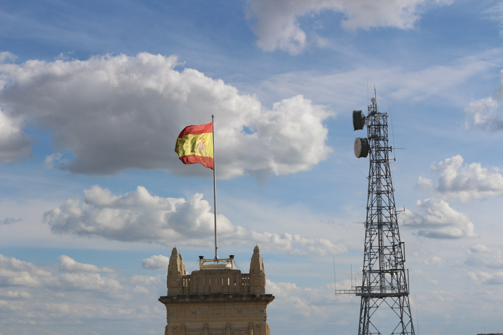 Blick von der Spitze des Palacio de Cibeles über die Innenstadt von Madrid