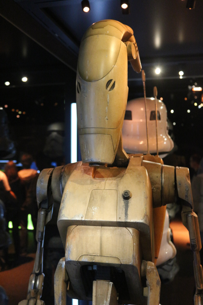 B1 battle droid from the newer Star Wars movies: "Roger, roger!"
