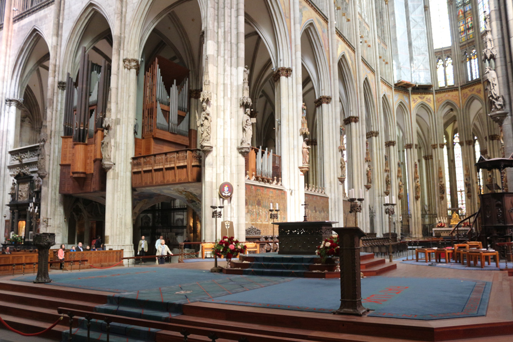 High altar of Cologne Cathedral with the Shrine of the Three Kings in the background