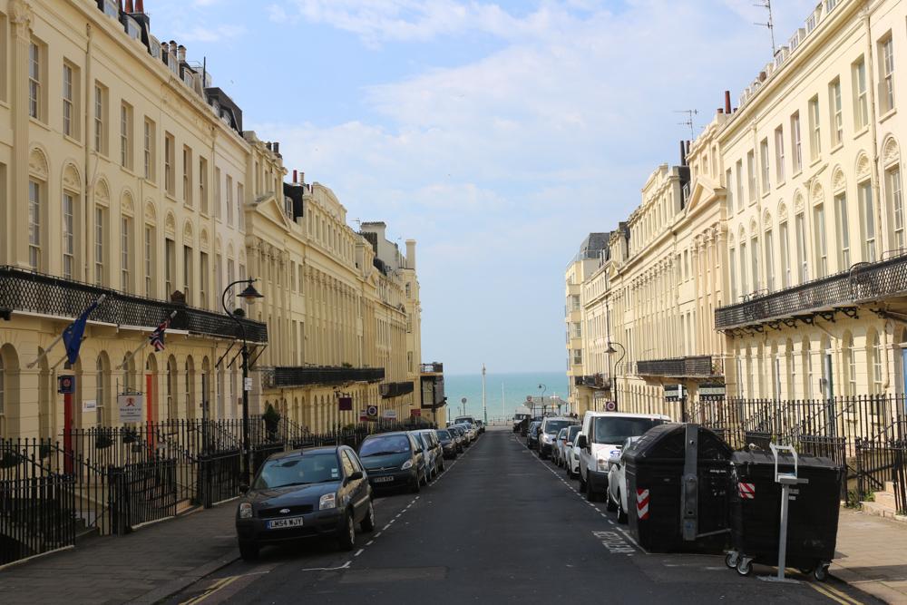 Grand upper class houses near Brighton beach reminding of the height of the bath during Victorian times