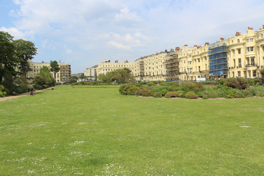 Grand upper class houses near Brighton beach reminding of the height of the bath during Victorian times