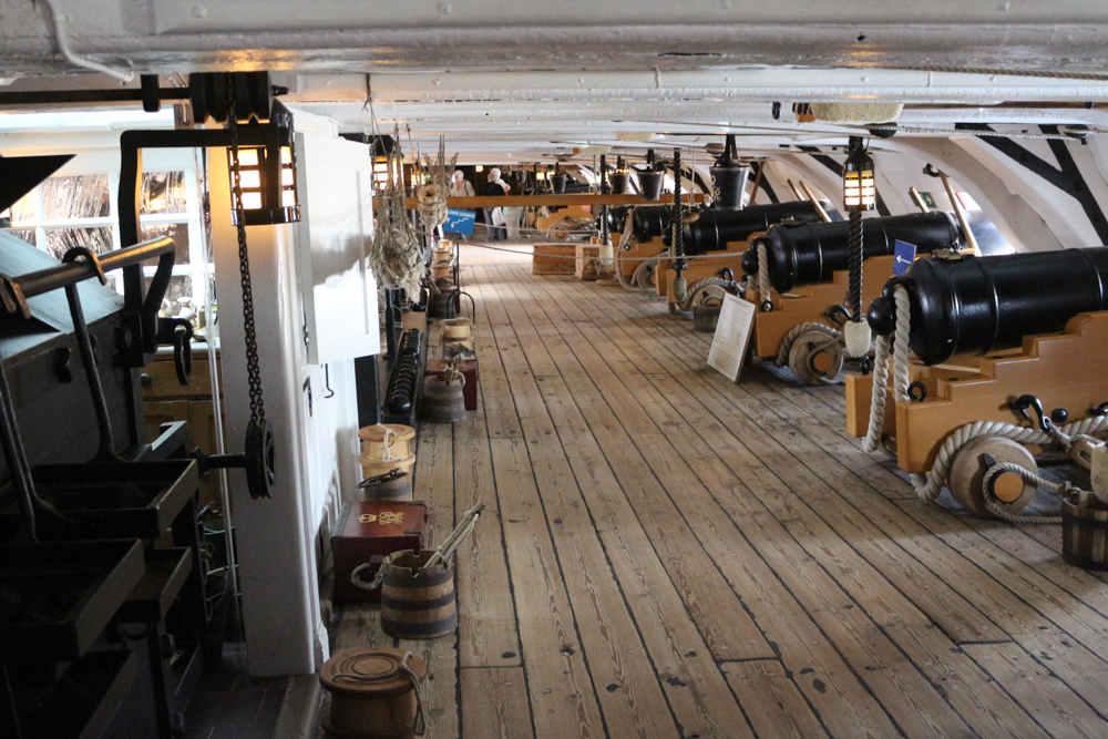 Kanonendeck der HMS Victory