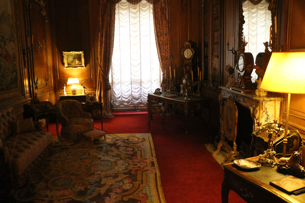 Inside the baroque representation rooms of Waddesdon Manor House