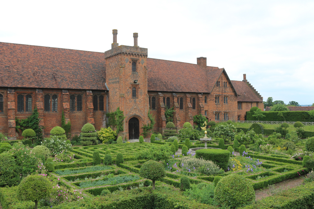 Remains of the old elizabethan palace next to Hatfield House