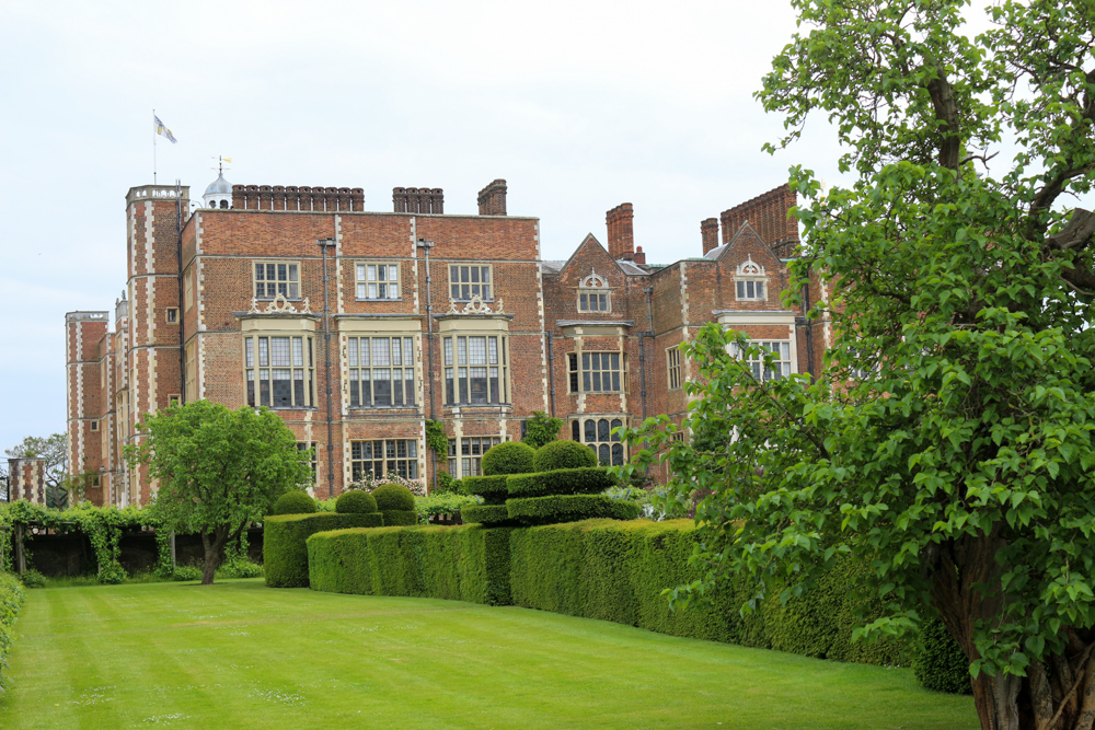 Gardens around Hatfield House