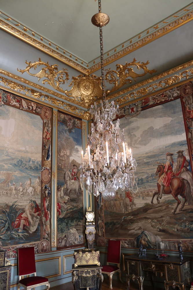 Third State Room in the enfilade of rooms west of the dining hall of Blenheim Palace. The tapestries commemorate the battle of Oudenarde and the victory of the 1st Duke of Marlborough.