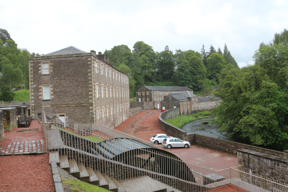 Big water wheel between the canal and the river Clyde. The mill had several such wheel to propel the machines in the factory.