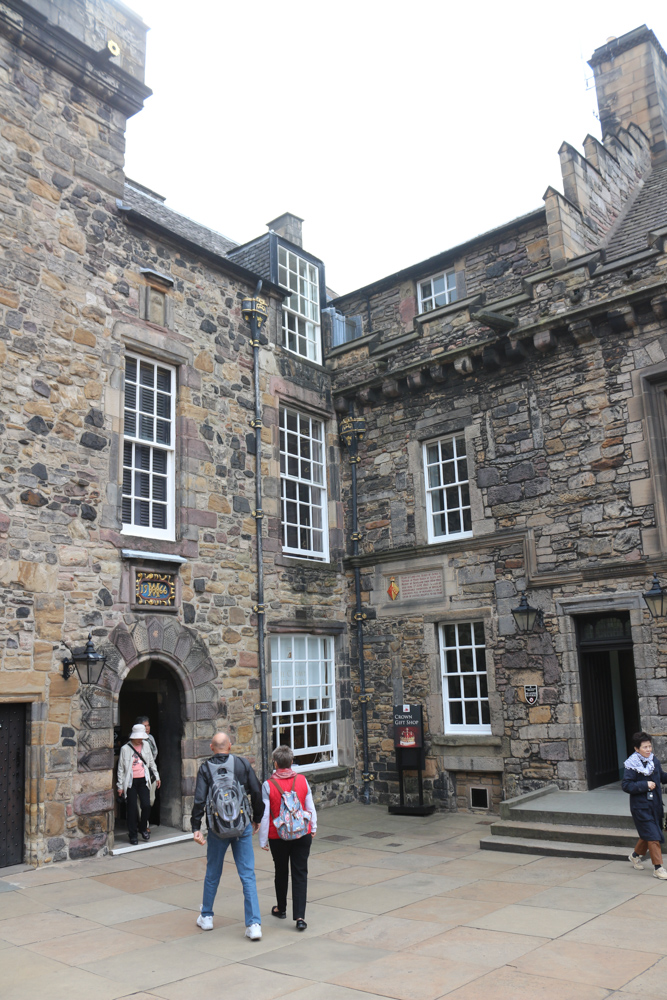 Innenhof des Edinburgh Castle Königspalasts