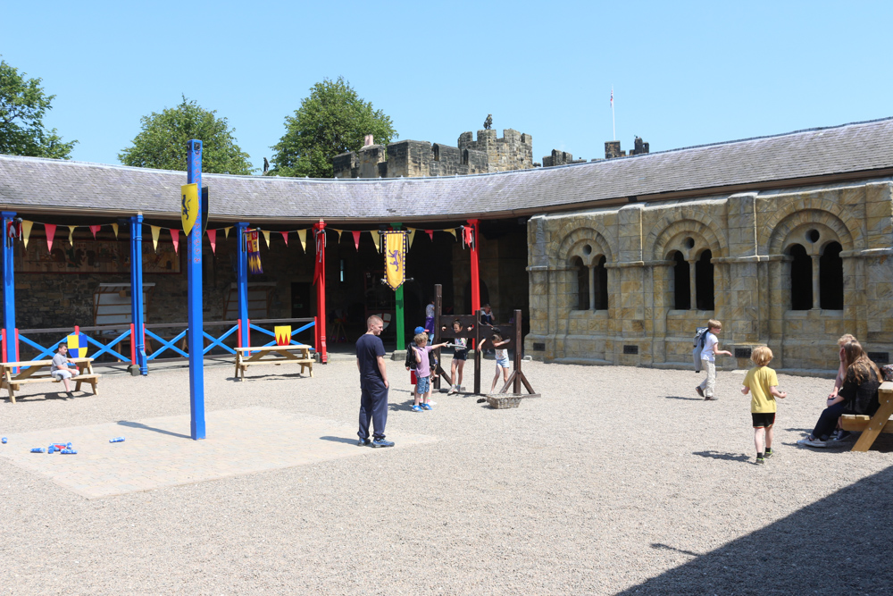 Die "Kampfarena" für Kinder auf dem Gelände des Alnwick Castle