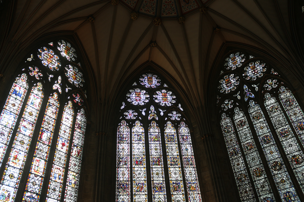Große Fenster im Kapitelhaus des York Minster