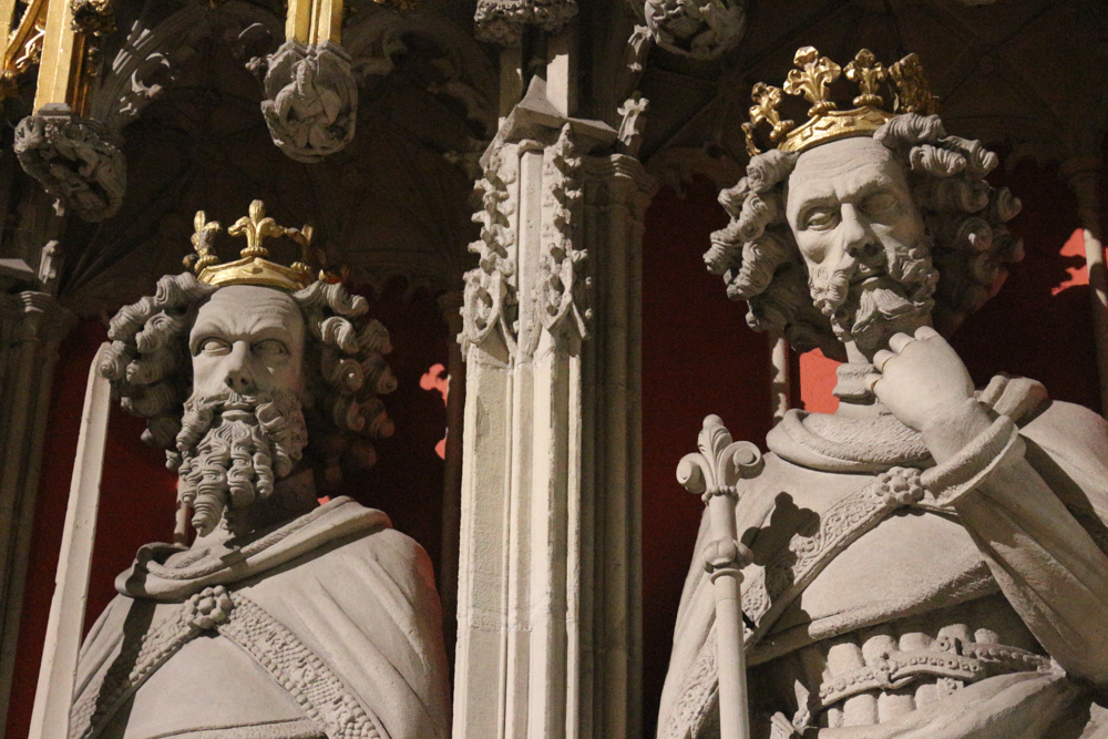 Statuen in der Chorschranke ("King's Screen") des York Minster