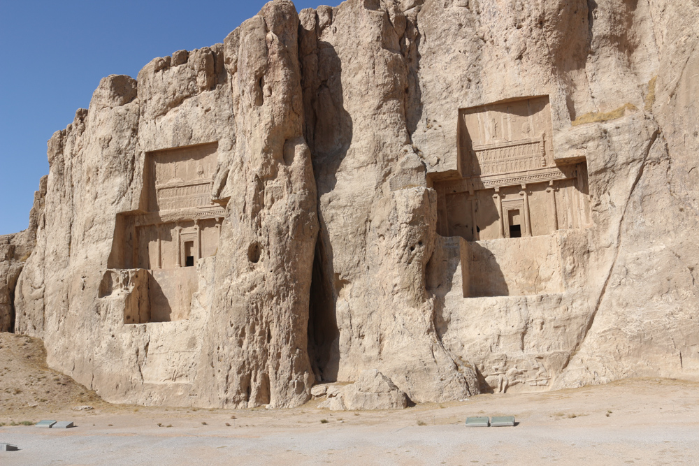 Naqsh-e Rustam: Tombs of the kings Dareios II and Artaxerxes I (from left to right)