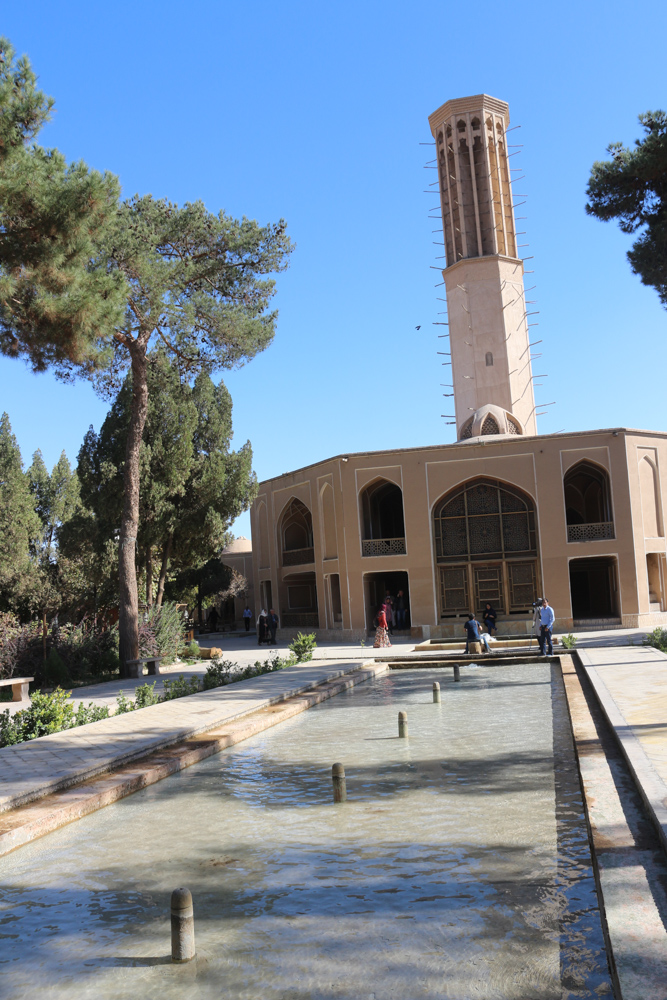 Dowlat Abad Garden: The Badgir (wind tower) above the main reception hall is the highest ever built (38 meters)