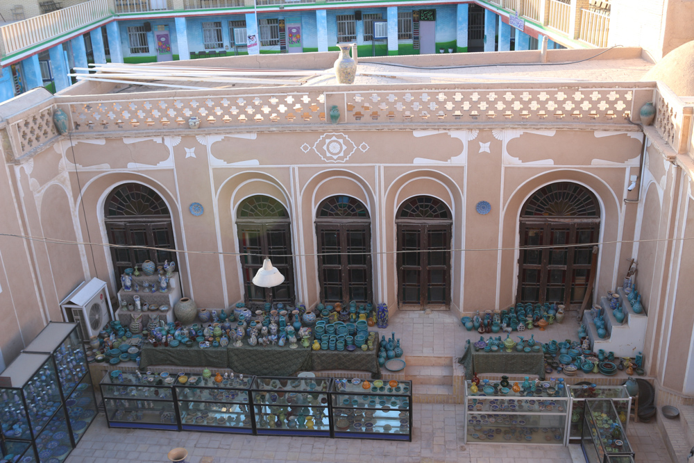 Geschäft mit Keramiken in der Altstadt von Yazd