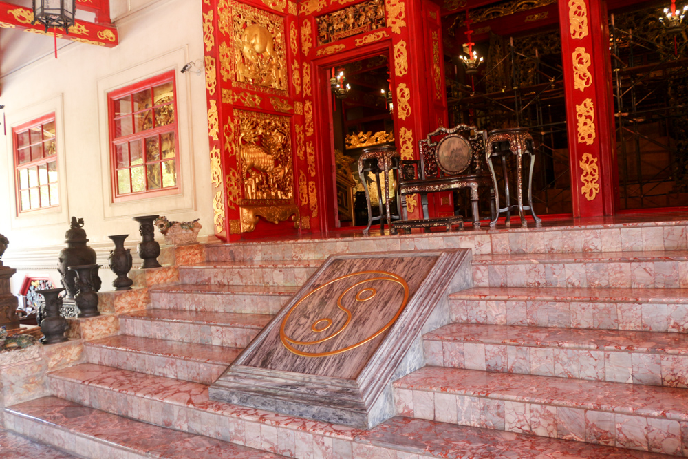 Wehart Chamrunt ("Heavenly Light") a Chinese palace in the gardens of the Bang Pa-In summer palace in Ayutthaya