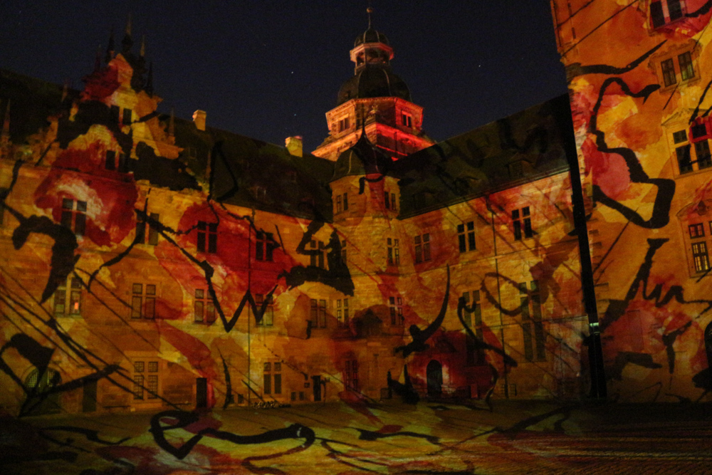 Light installation in the Aschaffenburg Castle during the culture days Stadtwandeln