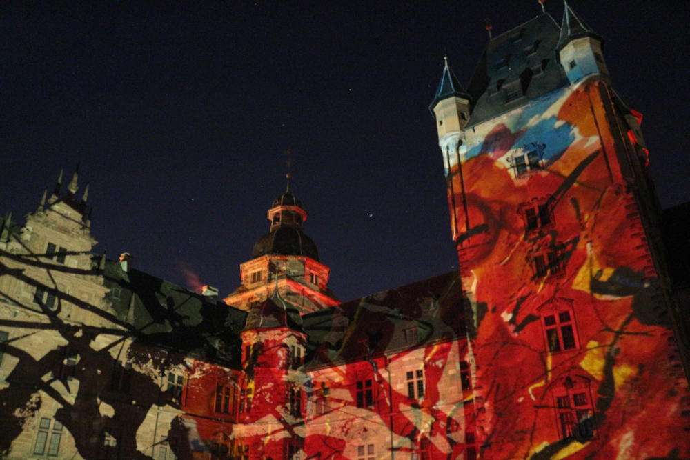 Light installation in the Aschaffenburg Castle during the culture days Stadtwandeln