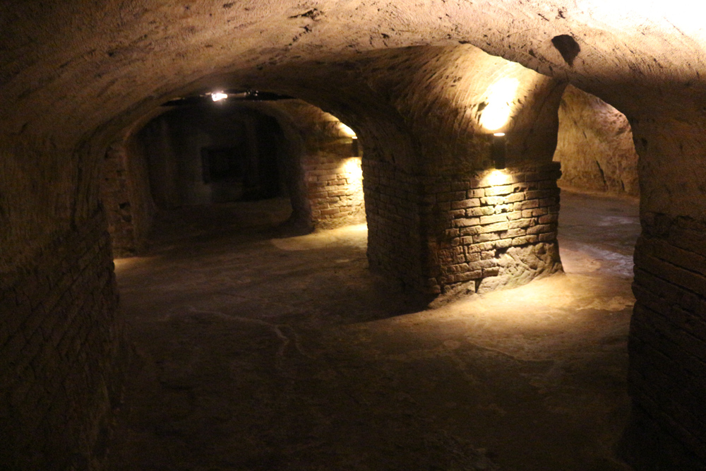 Historische Felsengänge in der nördlichen Altstadt unterhalb der Nürnberger Burg