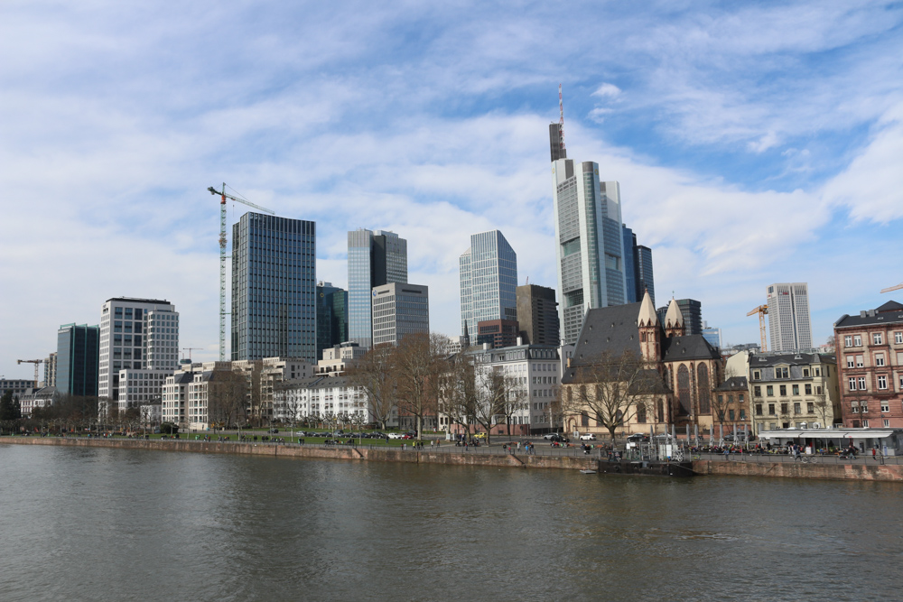 Skyline vom Eisernen Steg aus gesehen