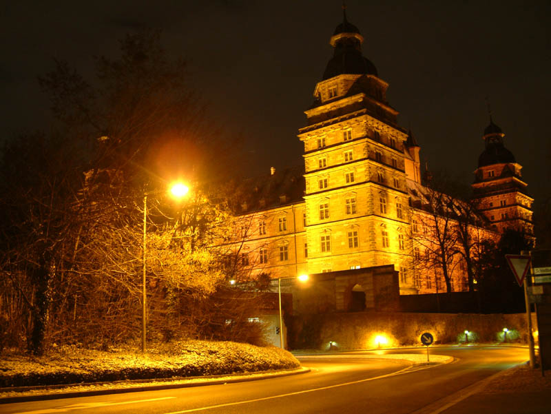 Johannisburg Castle and the entrance to the city tunnel