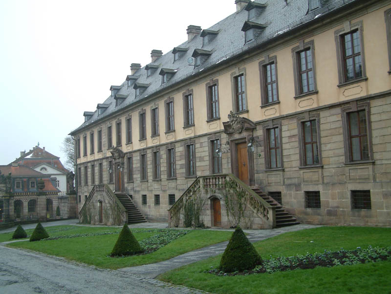 The palace of fulda as we see it today was built between 1706 and 1721. The prince abbots and prince bishops of Fulda resided here.