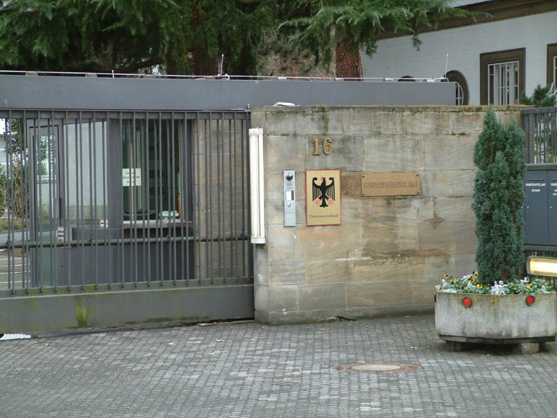 Road entrance to Villa Hammerschmidt. Today it is used by the Bundeskartellamt (Federal Cartel Office).