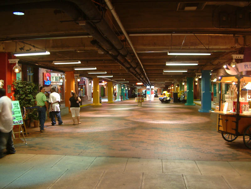 Underground Atlanta is a shopping and entertainment complex in the Five Points neighborhood of downtown Atlanta, Georgia.