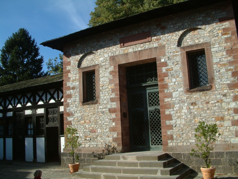 This temple-like building houses the insignia of the troops stationed in the Saalburg